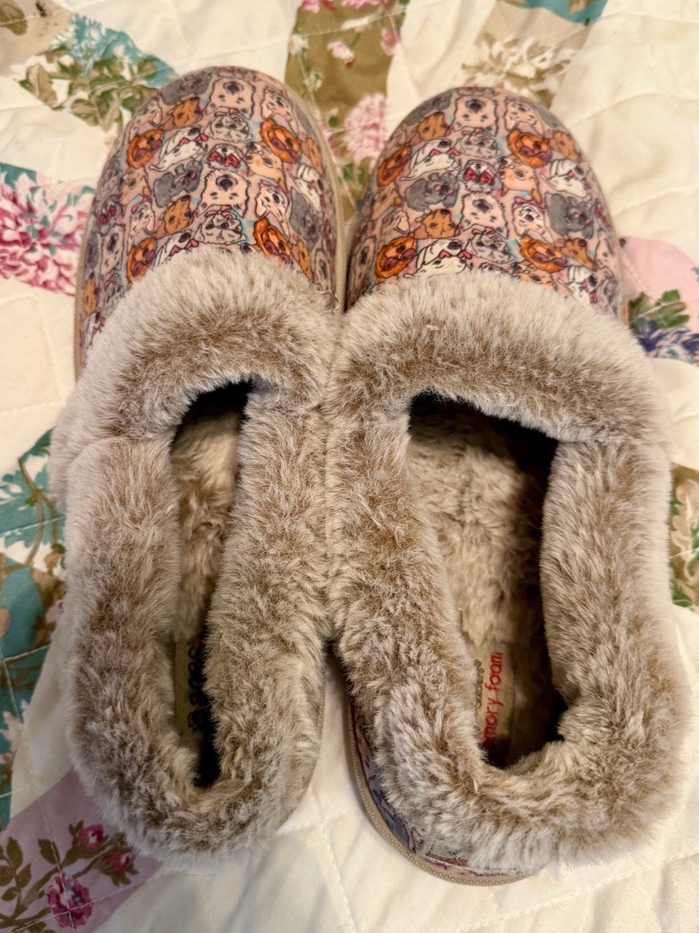 Cozy Floral Dog Print Fleece-Lined Women's Slippers - Taupe